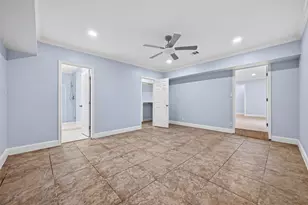 6846 Beechnut St, Houston, TX 77074 - Photo 32