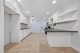 6846 Beechnut St, Houston, TX 77074 - Photo 16