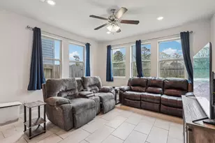 7333 Hinsdale Dr, Pasadena, TX 77505 - Photo 4