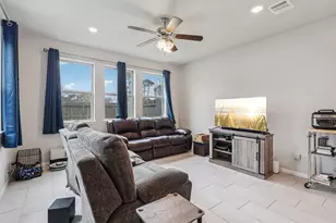 7333 Hinsdale Dr, Pasadena, TX 77505 - Photo 2