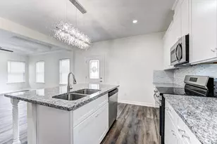 410 N 4th St, Beasley, TX 77417 - Photo 24