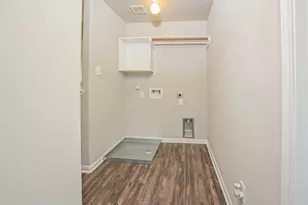 9719 Elia Court, Houston, TX 77044 - Photo 8