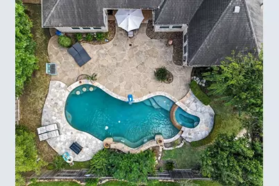 1623 Hill Spring Drive, Sugar Land, TX 77479 - Photo 2