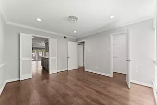 13346 Trail Hollow Dr, Houston, TX 77079 - Photo 8