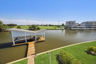 13415 Binnacle Way, Galveston, TX 77554 - Photo 24