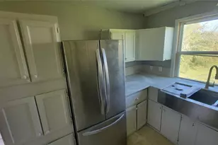 12018-A Sandpiper Rd Rd, Angleton, TX 77515 - Photo 14