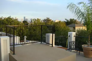 4413 Koehler St, Houston, TX 77007 - Photo 10