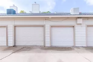 727 Bunker Hill Rd, Houston, TX 77024 - Photo 34