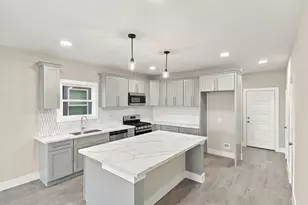 19114 Sears Dr, Houston, TX 77338 - Photo 6
