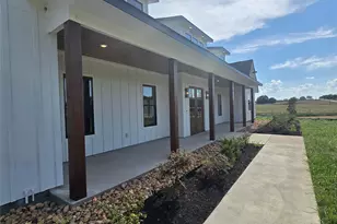 370 Spring Creek Rd, Brenham, TX 77833 - Photo 2