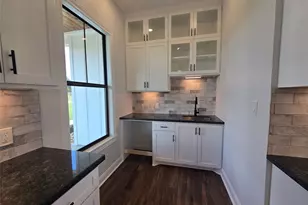 370 Spring Creek Rd, Brenham, TX 77833 - Photo 8