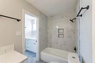 10723 Thorncliff Dr, Humble, TX 77396 - Photo 16