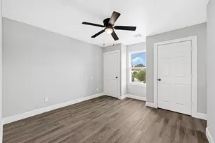 9805 Fabiola Dr, Houston, TX 77075 - Photo 18