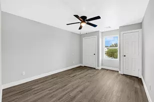 9805 Fabiola Dr, Houston, TX 77075 - Photo 20