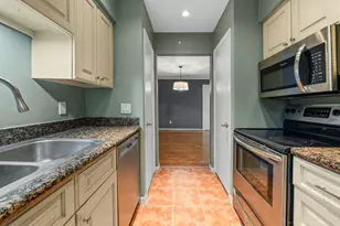 7575 Katy Fwy, Houston, TX 77024 - Photo 8