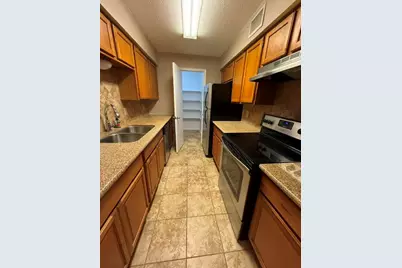 9700 Leawood Boulevard #1704, Houston, TX 77099 - Photo 28