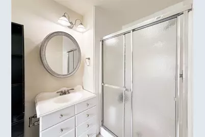 330 E Edgebrook Drive, Houston, TX 77034 - Photo 18
