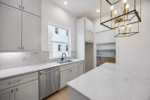 3707 Somerset York Ln, Houston, TX 77055 - Photo 22