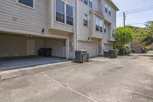 1729 Tuam St, Houston, TX 77004 - Photo 22