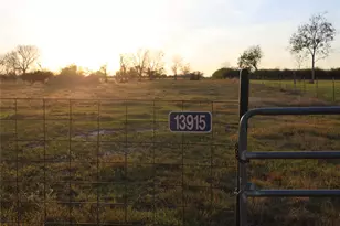13915 Schmidt Rd, Hempstead, TX 77445 - Photo 1
