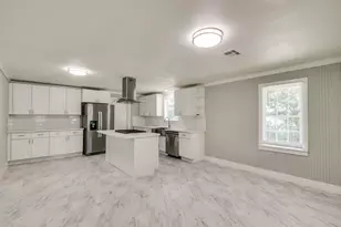 3901 McKinney Ext, La Marque, TX 77568 - Photo 18