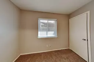 209 Greenshire Dr, League City, TX 77573 - Photo 10