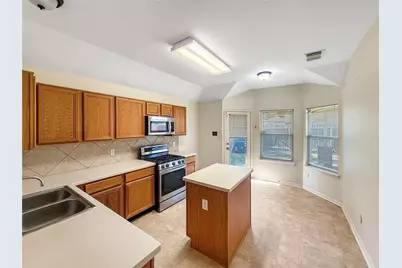 1831 Mickle Creek Drive, Houston, TX 77049 - Photo 8