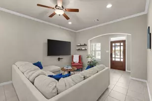 3825 Silverthorne Ln, College Station, TX 77845 - Photo 2