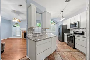10407 Twin Oak Dr, Conroe, TX 77385 - Photo 10