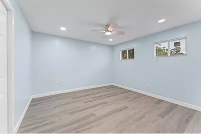 17403 Butte Creek Road, Houston, TX 77090 - Photo 32