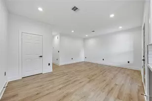 316 Clearwater St, Houston, TX 77029 - Photo 10
