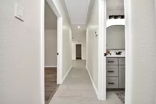 5111 Willow Glen Dr, Houston, TX 77033 - Photo 32