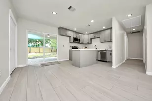 5111 Willow Glen Dr, Houston, TX 77033 - Photo 4