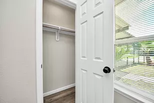 5111 Willow Glen Dr, Houston, TX 77033 - Photo 24