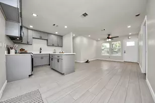5111 Willow Glen Dr, Houston, TX 77033 - Photo 12