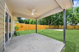 5111 Willow Glen Dr, Houston, TX 77033 - Photo 38