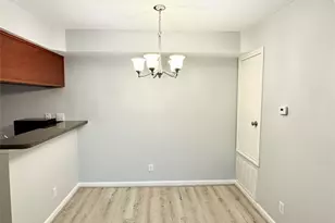 700 Thicket Ln, Houston, TX 77079 - Photo 6