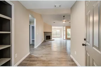 5803 Forest Timbers Dr, Humble, TX 77346 - Photo 2