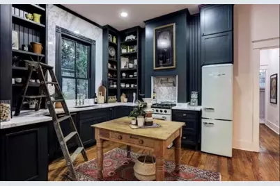 3617 Avenue Q 1/2, Galveston, TX 77550 - Photo 6