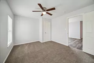 705 Westshire Dr, Houston, TX 77013 - Photo 8