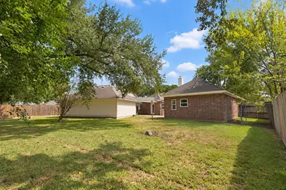 304 Melodywood Drive, Friendswood, TX 77546 - Photo 40