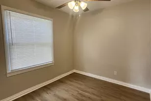 138 W Marion, Clute, TX 77531 - Photo 8