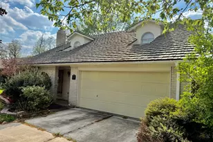 1119 Pinecroft Dr, Sugar Land, TX 77498 - Photo 20