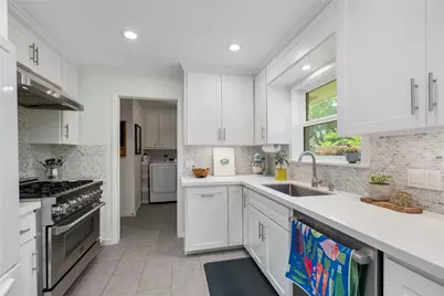 5222 Spellman Road, Houston, TX 77035 - Photo 8