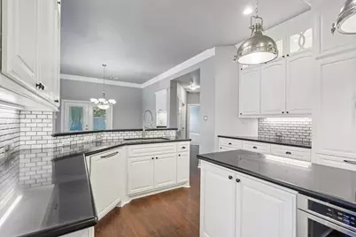405 Old Orchard Drive, Dickinson, TX 77539 - Photo 12