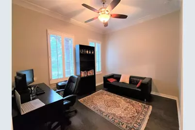 106 W Arbor Camp Circle, The Woodlands, TX 77389 - Photo 10