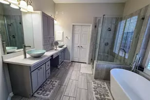 106 W Arbor Camp Cir, The Woodlands, TX 77389 - Photo 18