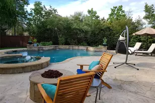 106 W Arbor Camp Cir, The Woodlands, TX 77389 - Photo 2