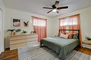 220 Caplin St, Houston, TX 77022 - Photo 6