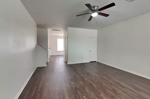 3903 Hawthorn Glen Ct, Fresno, TX 77545 - Photo 4